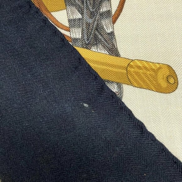 Auth HERMES Carre 90 - Beige Black Multi Cashmere Silk Scarf - Picture 6 of 9